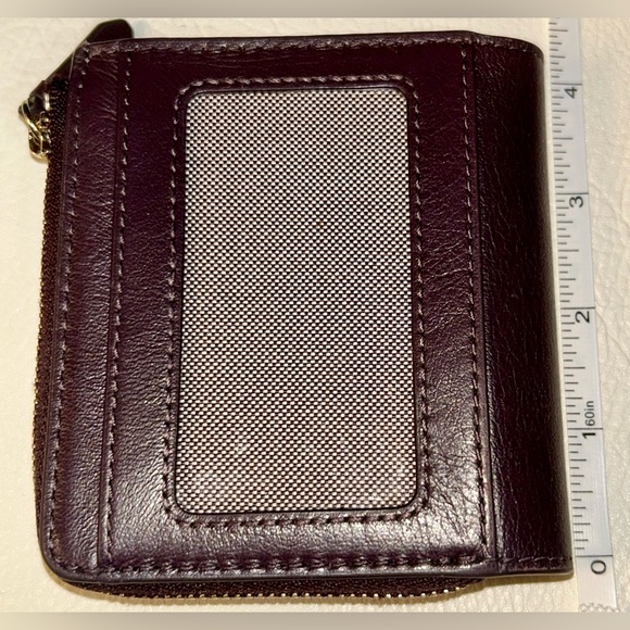 ⭐️COLE HAAN⭐️Brown Leather Accessory with Gold Accent - Picture 8 of 9